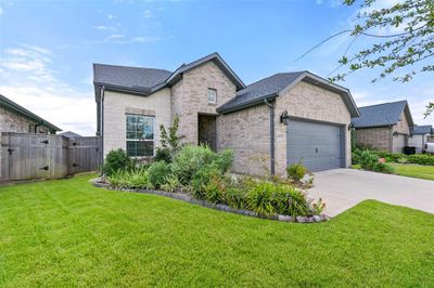 28723 Tara Ridge Court, House other with 2 bedrooms, 2 bathrooms and null parking in Fulshear TX | Image 2