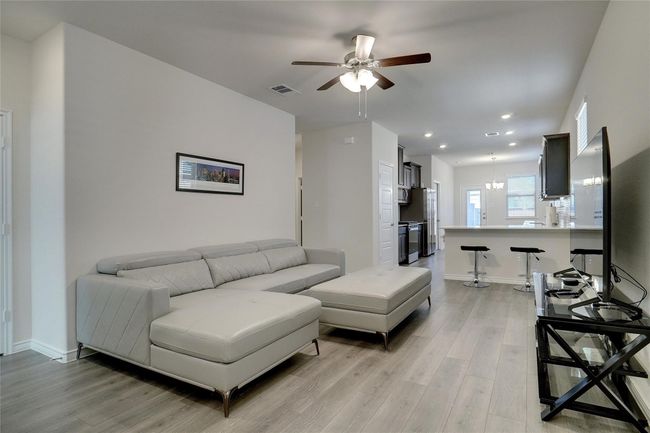 2325 Brightstone Dr, House other with 3 bedrooms, 2 bathrooms and null parking in Aubrey TX | Image 4