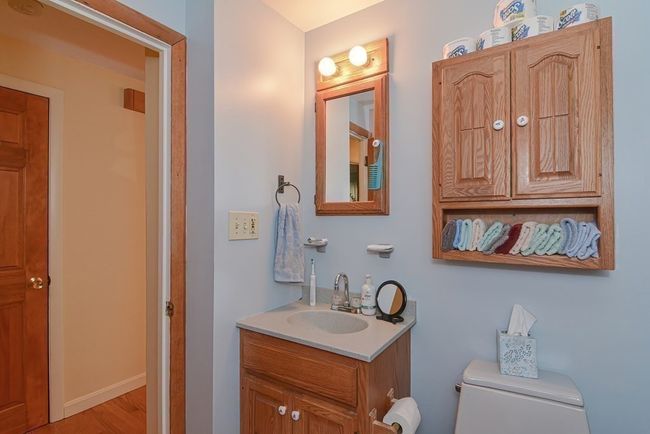 21 Edlin St, House other with 3 bedrooms, 1 bathrooms and 1 parking in Worcester MA | Image 18