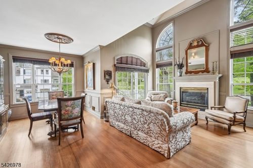 1 Caroline Foster Ct, Morristown, NJ, 07960-2774 | Card Image