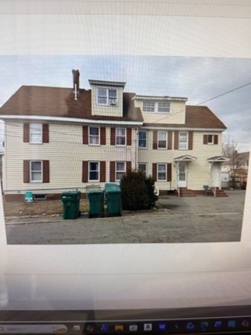 apt-2-2 West W 10th St, Lowell, MA, 01850-2079 | Card Image