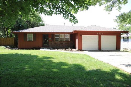 5701 E 100th St, Kansas City, MO, 64137-1362 | Card Image
