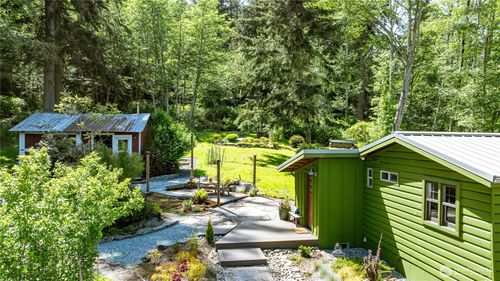 24689 Sr525, Greenbank, WA, 98253 | Card Image