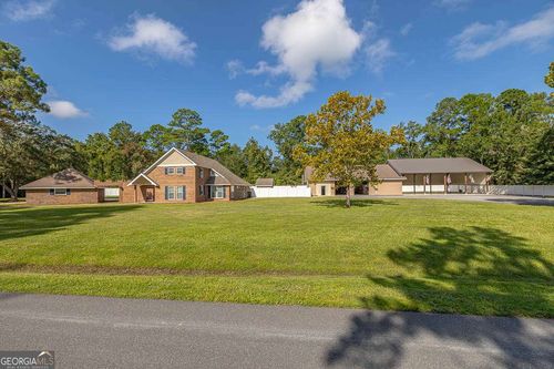 145 Oyster Rd, Brunswick, GA, 31523-7446 | Card Image