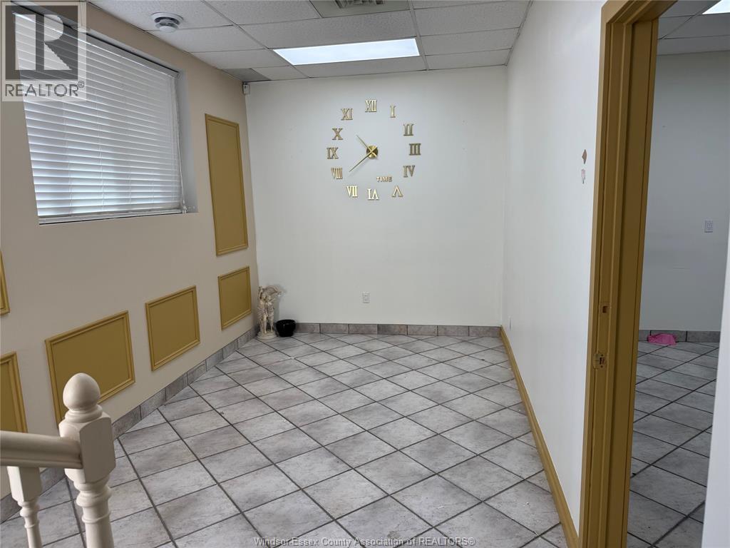 Commercial Lease in Windsor 2