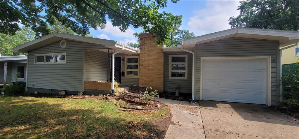 Anderson St, Warrensburg, MO 64093