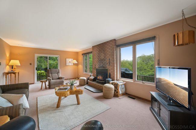 836081 4 Th Line, House other with 6 bedrooms, 3 bathrooms and 10 parking in Mulmur ON | Image 9