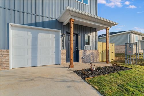 6812 Sw Memphis Avenue, Bentonville, AR, 72713 | Card Image