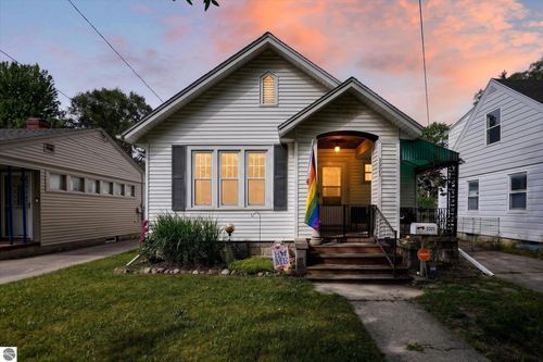 3321 Court Street, Saginaw, MI, 48602 | Card Image