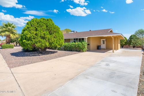 10351 W Pinehurst Dr, Sun City, AZ, 85351-4139 | Card Image