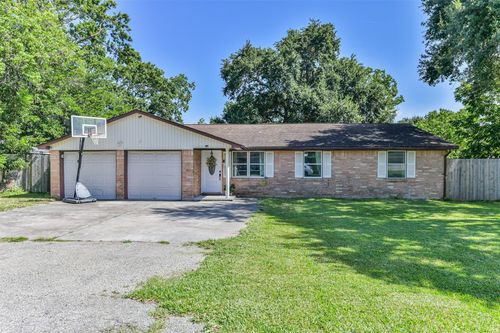 1210 Esther St, Kemah, TX, 77565-2656 | Card Image