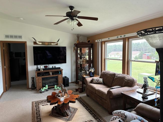 Living Room | Image 6