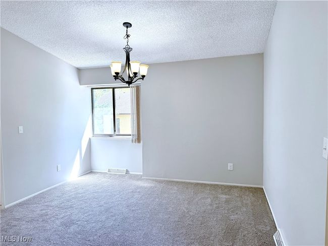 953 Hampton Ridge Dr, Condo with 2 bedrooms, 2 bathrooms and null parking in Akron OH | Image 11