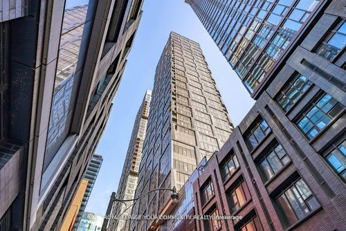 2313-35 Mercer St, Toronto, ON, M5V0V1 | Card Image