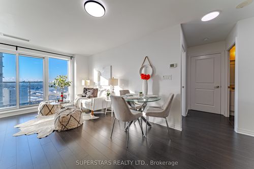 2211-2015 Sheppard Avenue E, North York, ON, M2J0B3 | Card Image