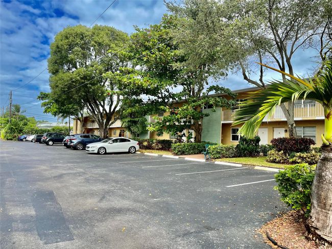 41 - 2607 Ne 8th Ave, Condo with 2 bedrooms, 1 bathrooms and null parking in Wilton Manors FL | Image 13