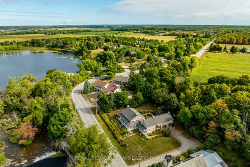492 River Rd, Almonte, ON, K0A1A0 | Card Image