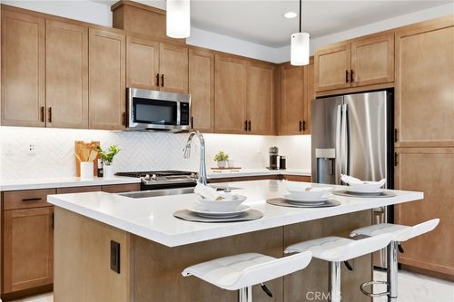 2371 Horseback Rd, Rancho Mission Viejo, CA, 92694-1681 | Card Image