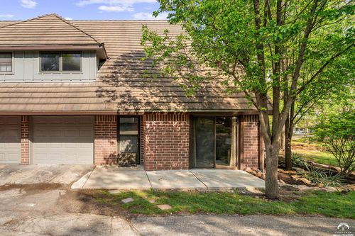 2620 W 24th Ter, Lawrence, KS, 66047-2819 | Card Image