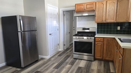 apt-1-667 Broadway, Bayonne, NJ, 07002-4762 | Card Image