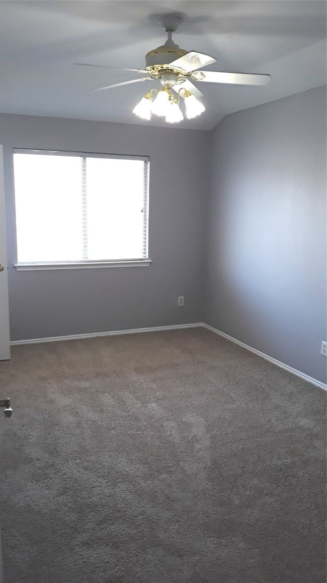 GUEST BEDROOM! | Image 22