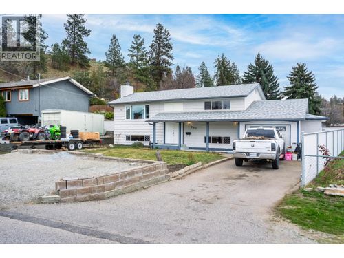 885 Camelia Rd, Kelowna, BC, V1X3M9 | Card Image