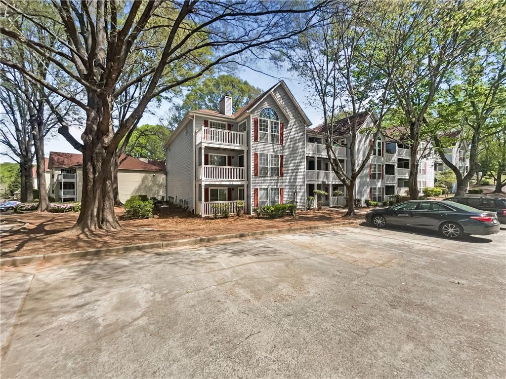 Cobblestone Trl, Scottdale, GA 30079
