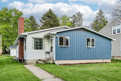 309 S 2nd Street, Mount Horeb, WI, 53572 | Card Image