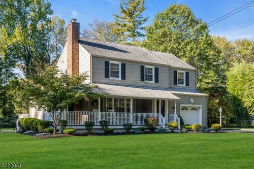 1232 Sunnyfield Ln, Scotch Plains, NJ, 07076-2220 | Card Image