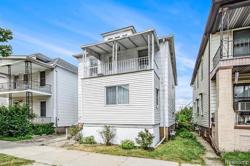 3017 Jacob St, Hamtramck, MI, 48212-3752 | Card Image