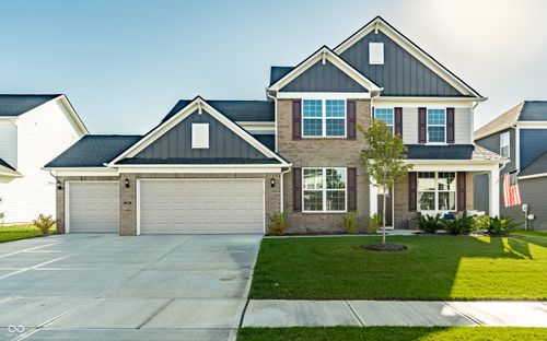3893 Morgan Ln, Zionsville, IN, 46077-8068 | Card Image