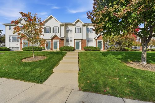 747 River Walk Dr, Wheeling, IL, 60090-6397 | Card Image