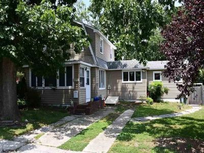 413 W Connecticut Ave Ave, House other with 3 bedrooms, 2 bathrooms and null parking in Somers Point NJ | Image 1