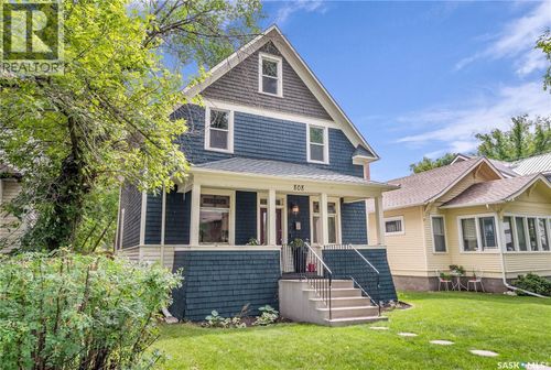 808 7th Ave N, Saskatoon, SK, S7K2V6 | Card Image