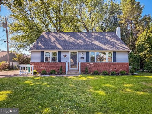 3208 Dixon Ave, BRISTOL, PA, 19007-3054 | Card Image