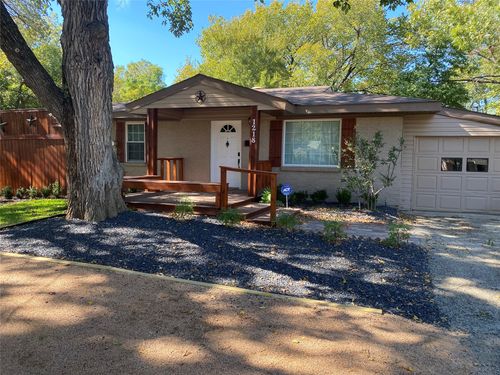 1218 N Center St, Arlington, TX, 76011-4819 | Card Image