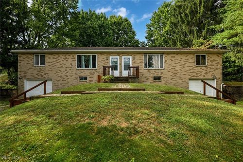 596 Ticknor Rd, Mogadore, OH, 44260-9725 | Card Image