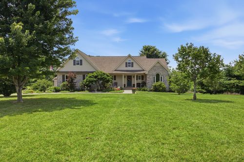 502 Fawn Ct, Burns, TN, 37029 | Card Image