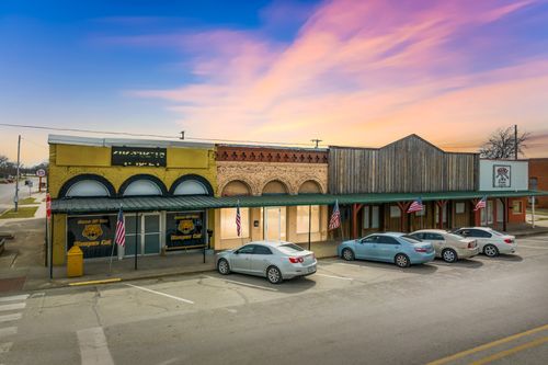 103 W Main St, Itasca, TX, 76055-2122 | Card Image