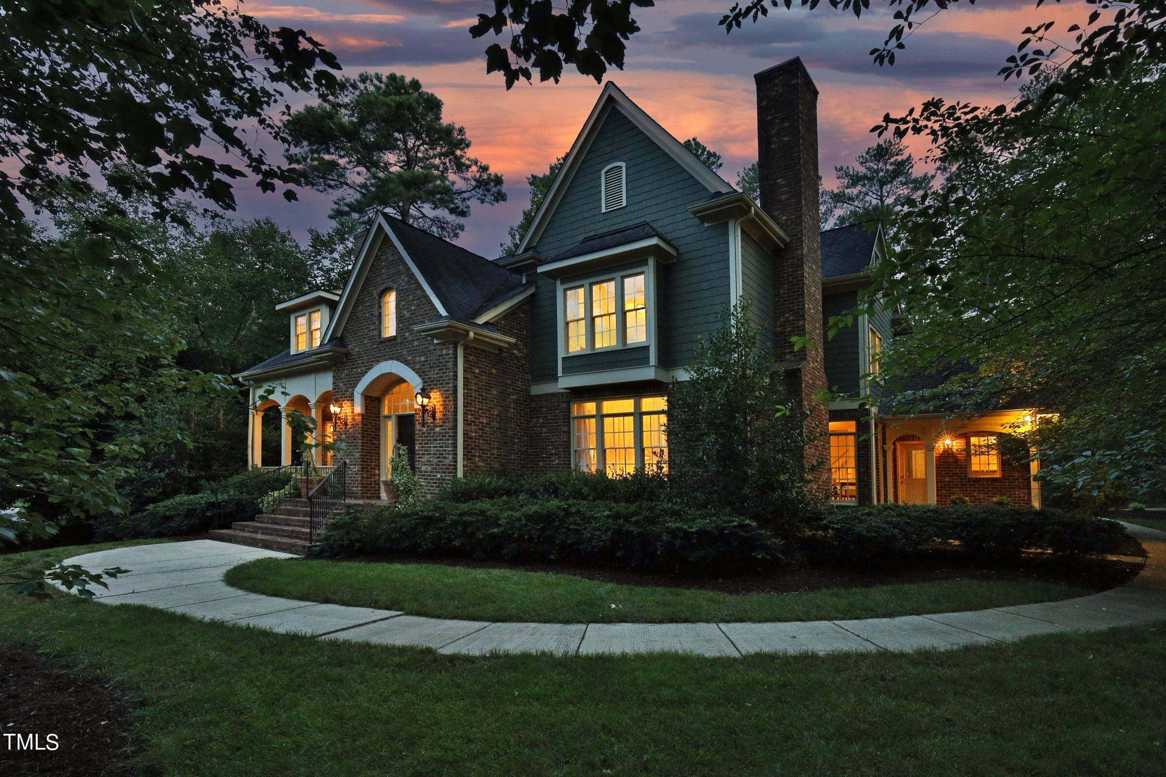 Palmyra Pl, Chapel Hill, NC 27514