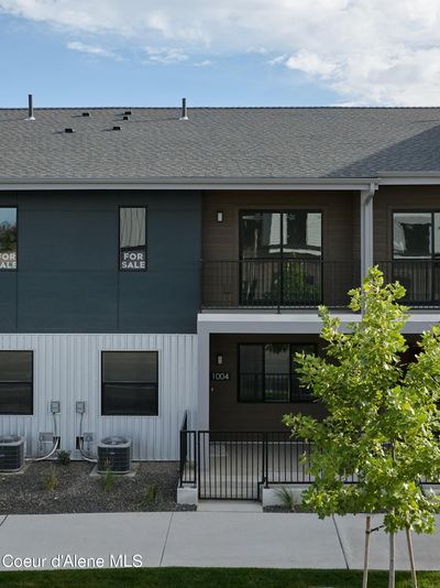 1004 E 4 Th Ave, Condo with 2 bedrooms, 3 bathrooms and null parking in Post Falls ID | Image 1