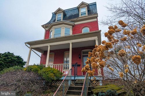1538 1st Ave, YORK, PA, 17403-1944 | Card Image