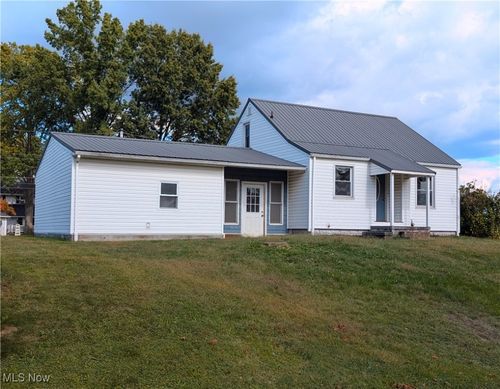 173 6th St Sw, Brewster, OH, 44613-1335 | Card Image