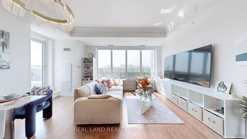 903-15 Stollery Pond Cres, Markham, ON, L6C0Y4 | Card Image