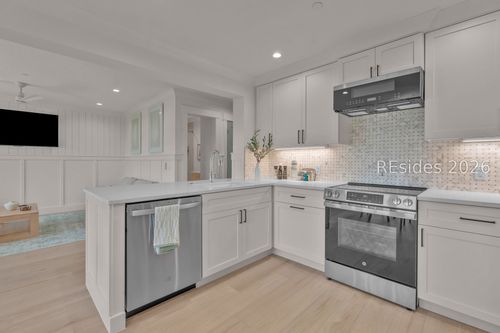 326-40 Folly Field Rd, Hilton Head Island, SC, 29928-6801 | Card Image