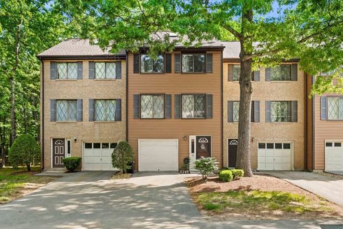 12 Winrow Dr, Merrimack, NH, 03054-4093 | Card Image