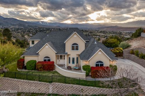2881 Sagittarius Dr, Reno, NV, 89509-3885 | Card Image