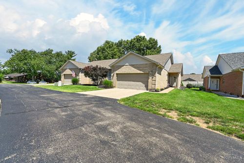 322 Lauryn Meadows Ct, Fairfield, OH, 45014-2625 | Card Image