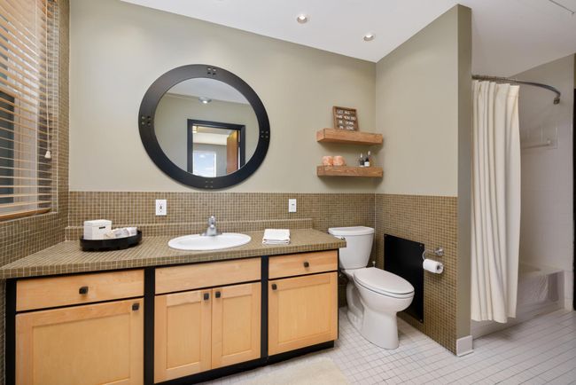 APT-7 - 162 College Ave W, Condo with 2 bedrooms, 1 bathrooms and null parking in Saint Paul MN | Image 23