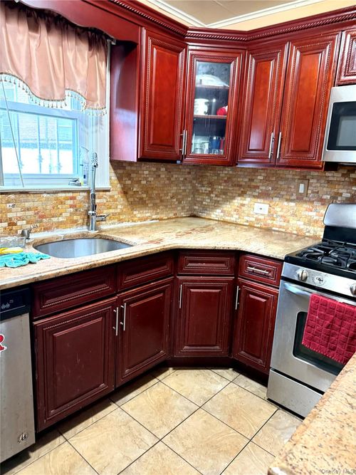 9418 225th St, Queens Village, NY, 11428-2012 | Card Image